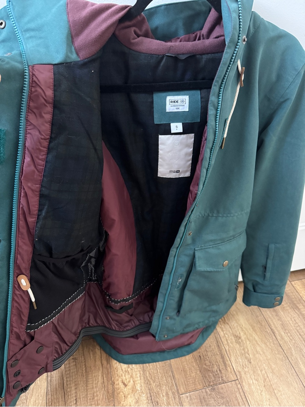 Women's Ski Jacket - Picture 3 of 10